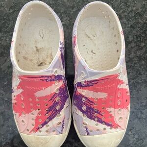 Pink and purple paint splash native shoes. Size C10